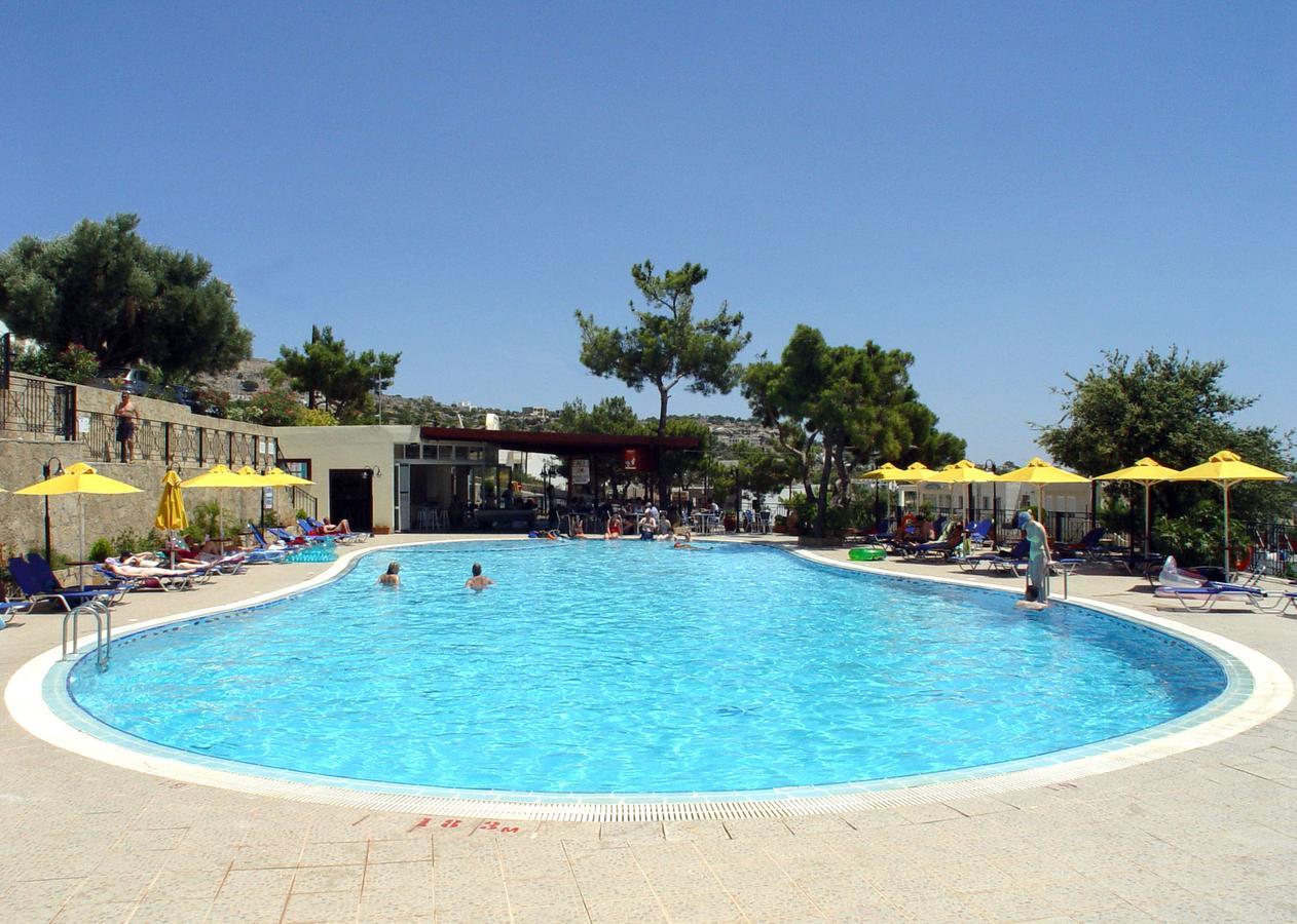 Marianthi & Hotell Pefki